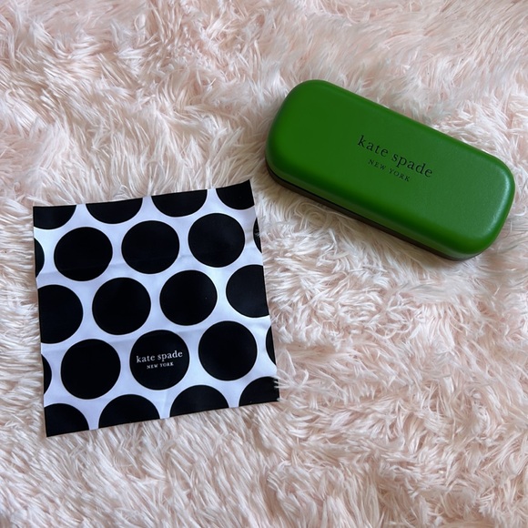 kate spade Accessories - Kate Spade ♠️  Eye Glasses holder